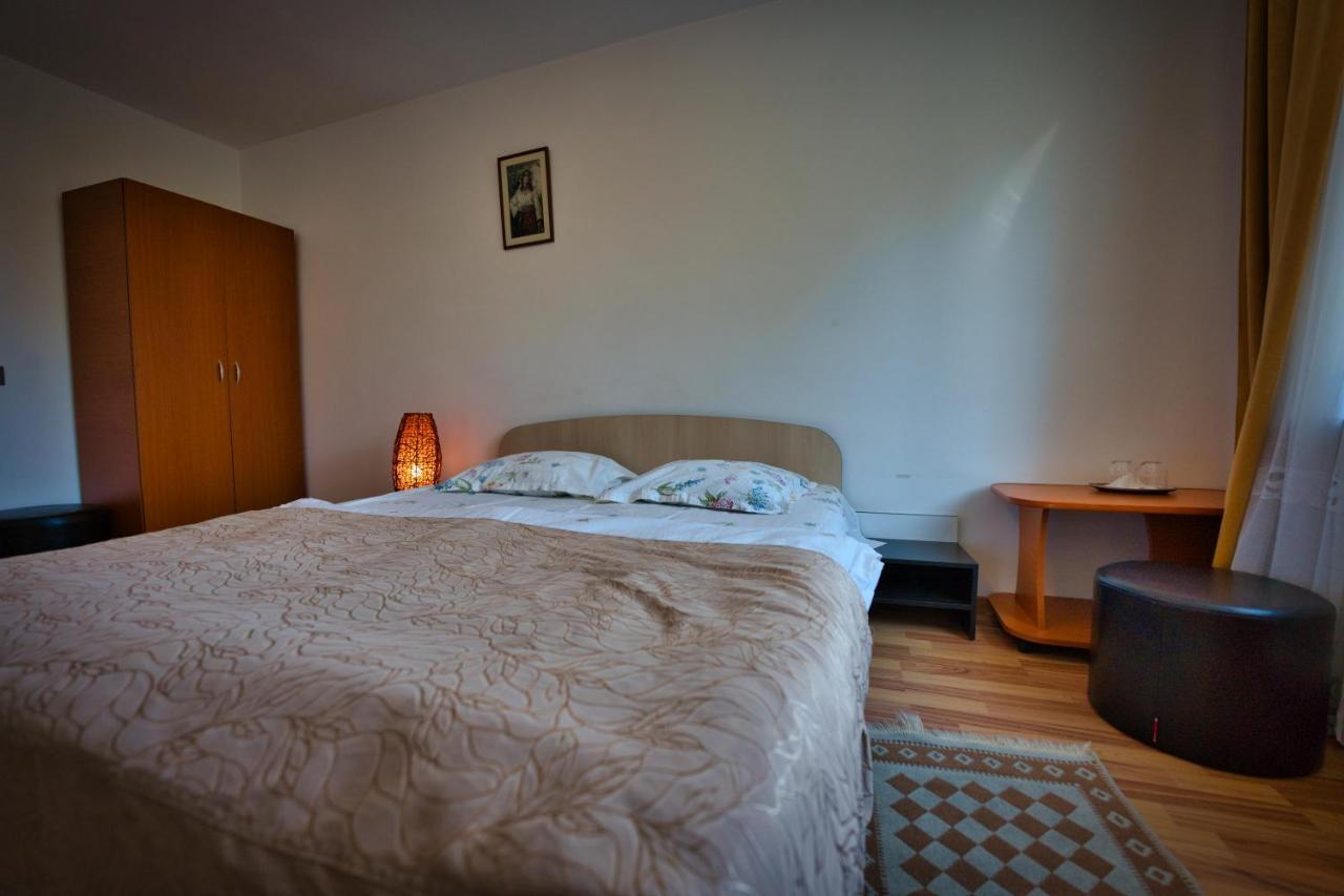 Vila Victoria Râmnicu Vâlcea Eksteriør billede